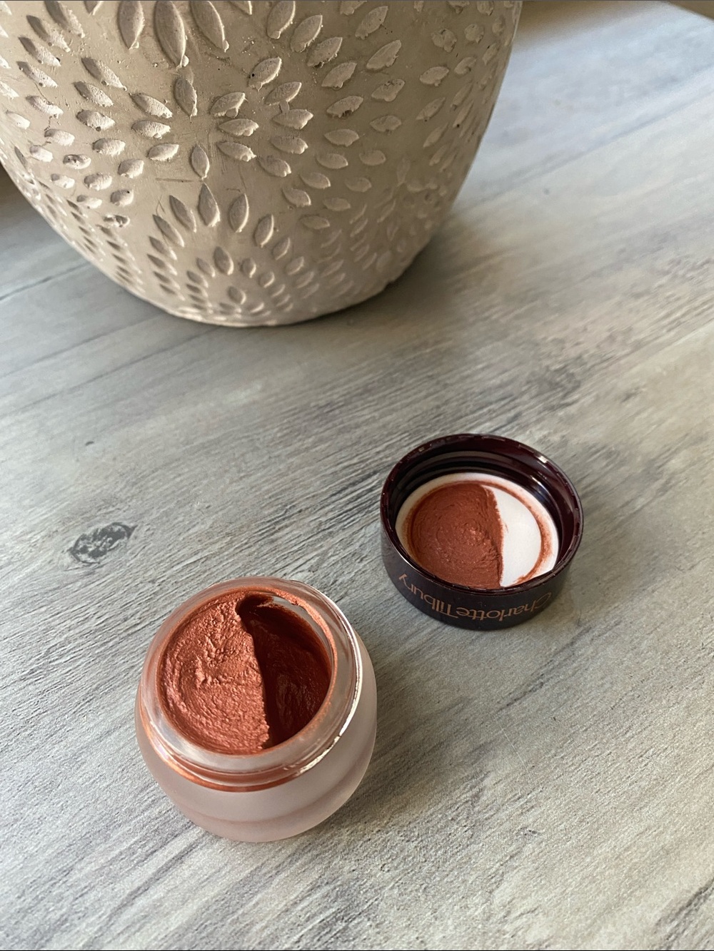 Charlotte Tilbury Lux Metallic Copper Cream Eyeshadow in walk of no shame - Picture 5 of 7